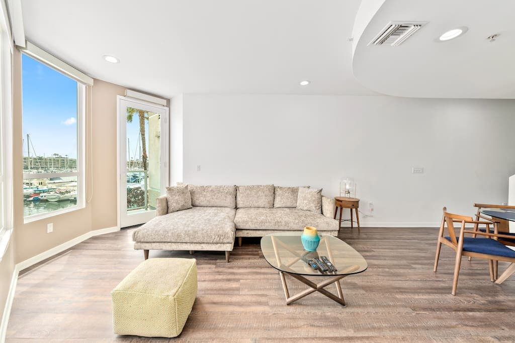 Harbor Views Retreat By Venice Beach In Marina DR - Image 4