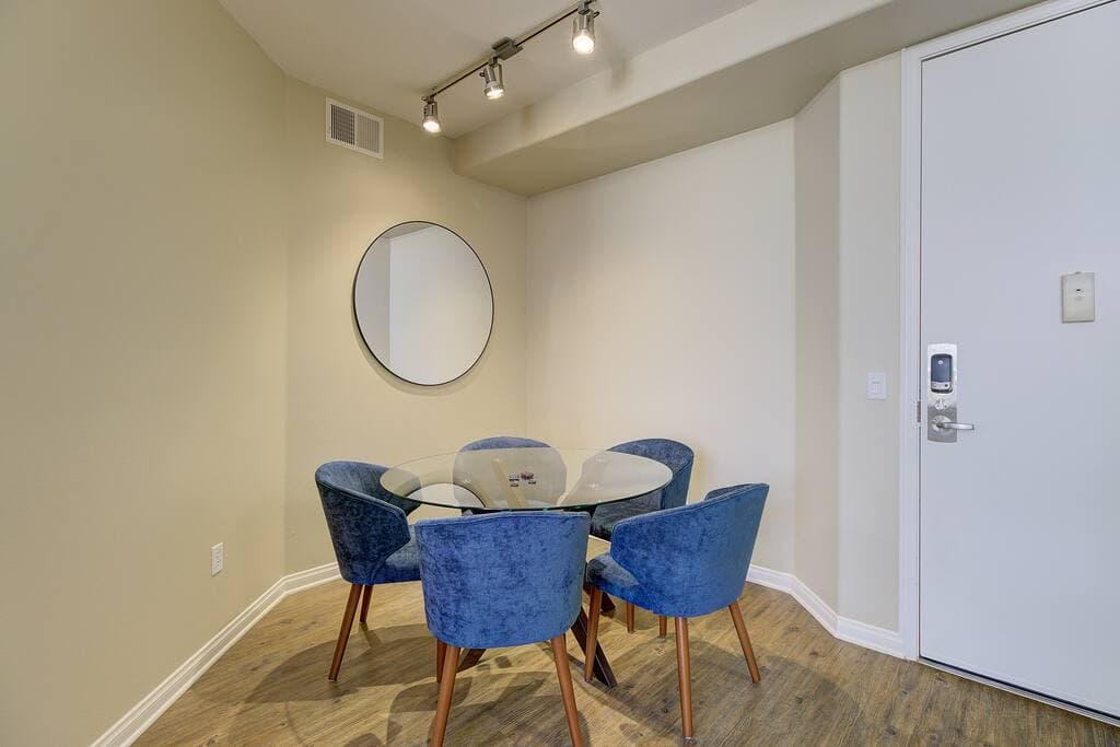 Zircon Zen - Quiet retreat 2BR Pool, Jacuzzi Marina - Image 4