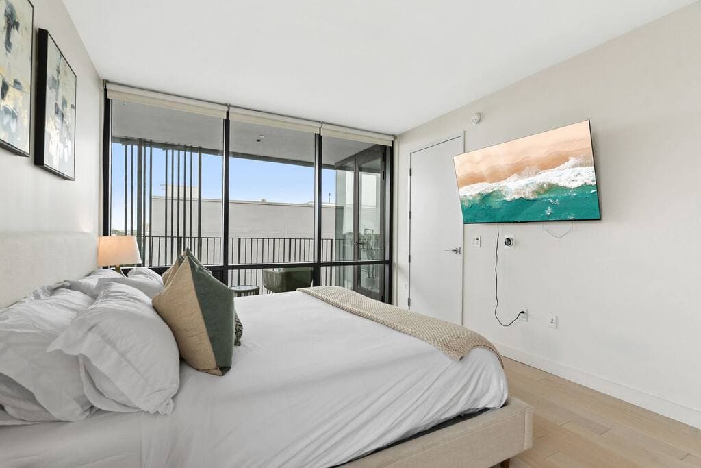 The Sapphire Nest - Spectacular Rooftop Amenities Ocean views 2BR - Image 3