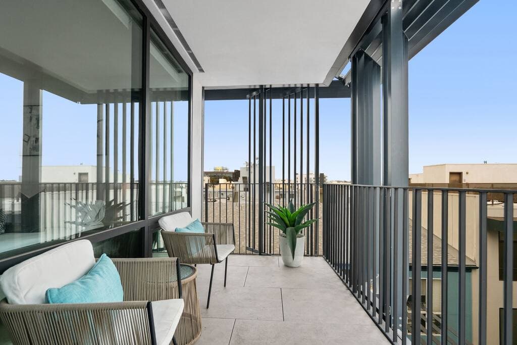 The Sapphire Nest - Spectacular Rooftop Amenities Ocean views 2BR - Image 4