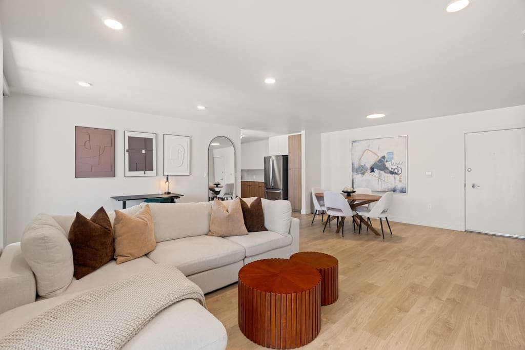 The Quartz Nook - Elegant 1BR Zen garden View Marina Side - Image 2