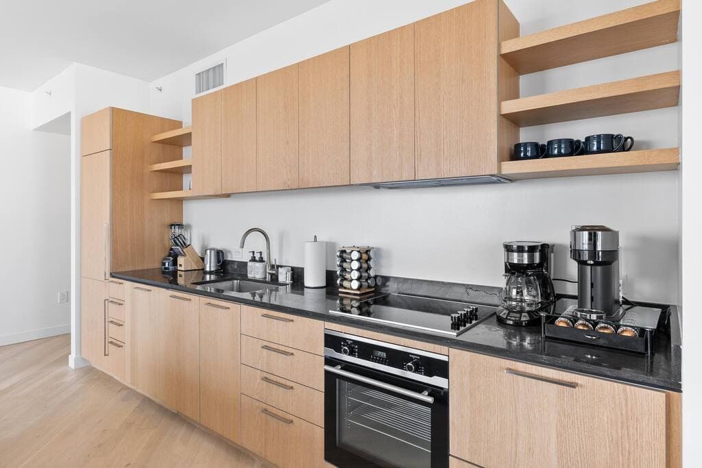 Rooftop Pool Modern 2BR/2BA Gym, Panoramic Views - Image 3