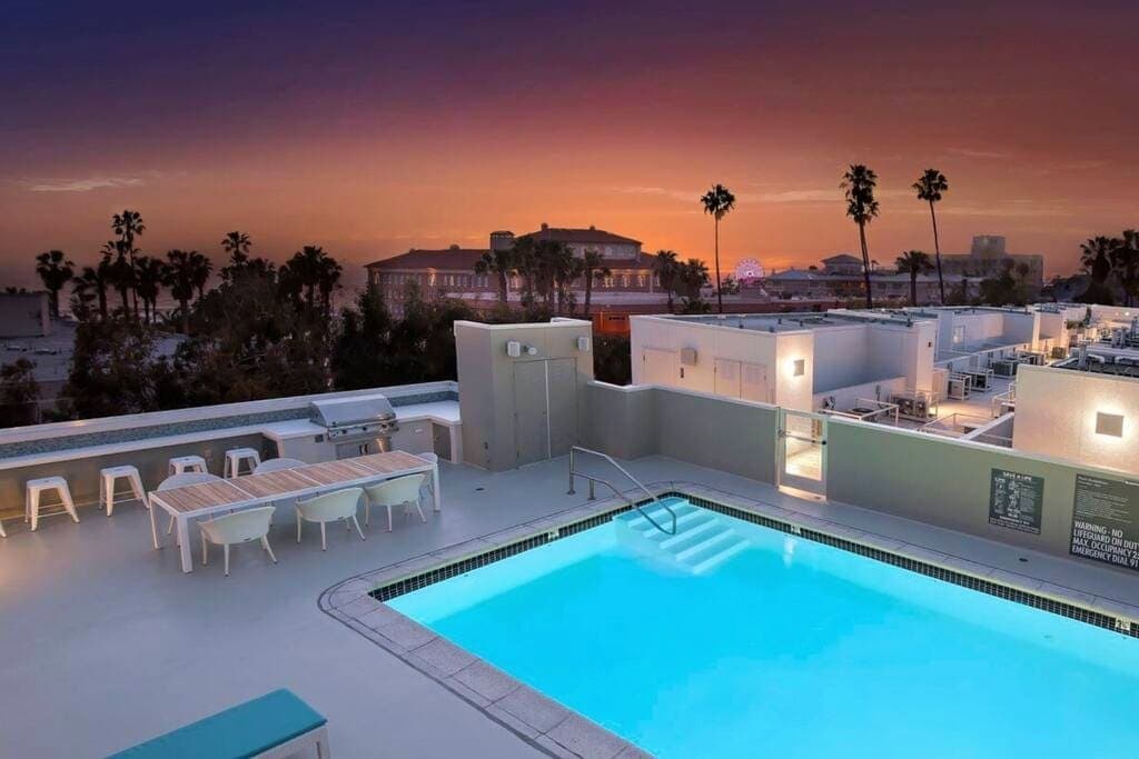 The Andalusite | Oceanfront Steps from the Sand - Image 4