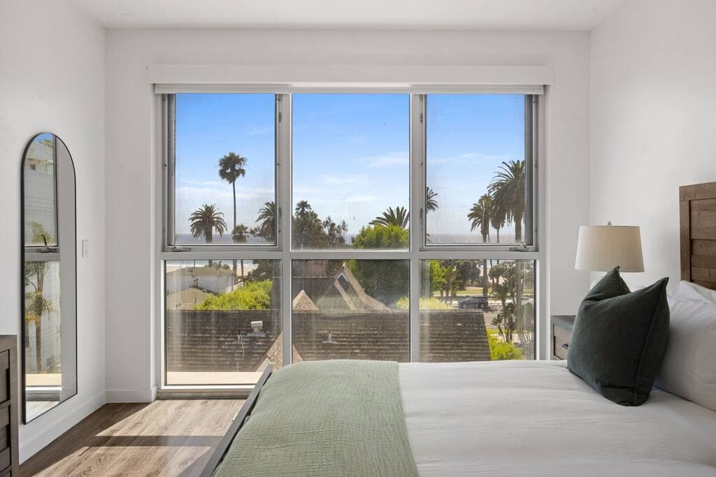 OceanView Penthouse Floor Downtown Plus Rooftop - Image 5