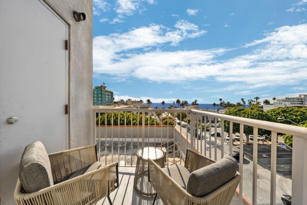 Jade Jewel - Ocean View 2BR Santa Monica 2min Walk - Image 3