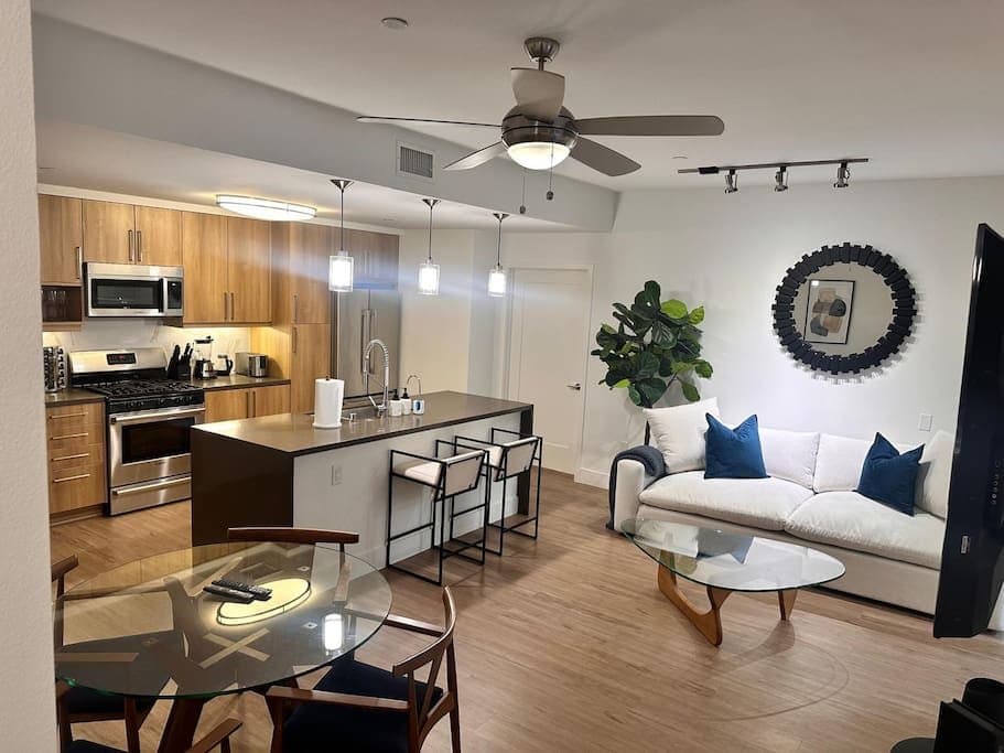 L'Horizon Améthyste | Retraite Tranquille au Centre-ville de SM