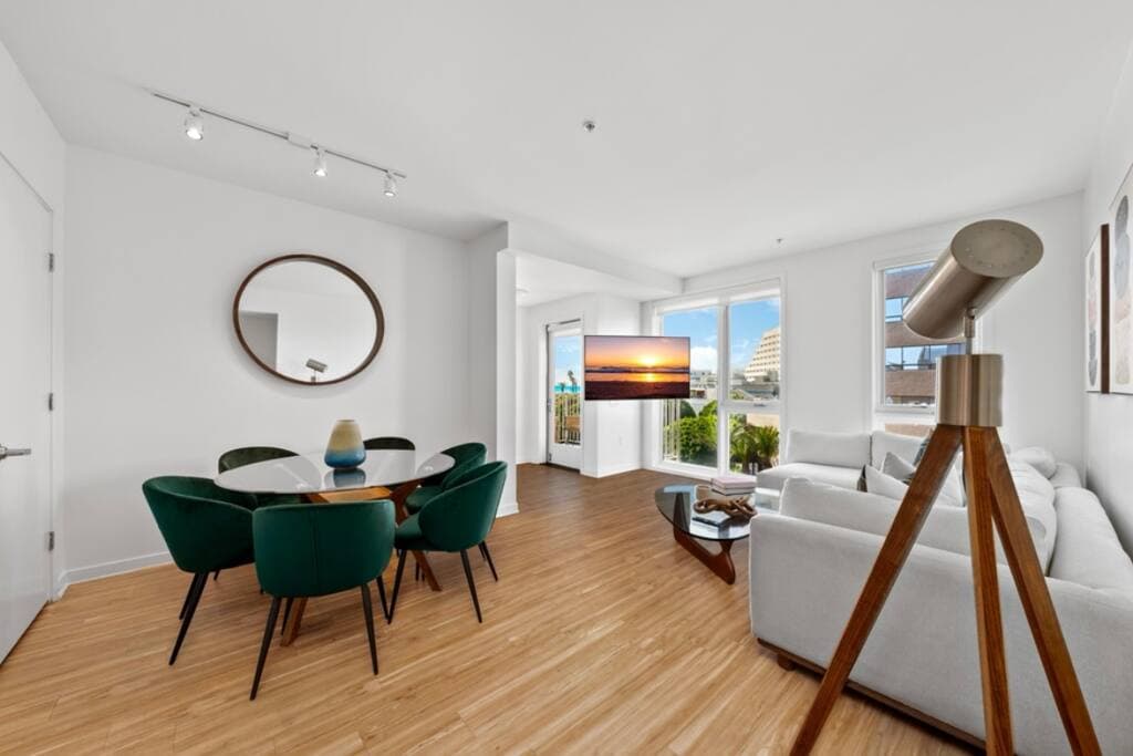 Jade Jewel - Ocean View 2BR Santa Monica 2min Walk